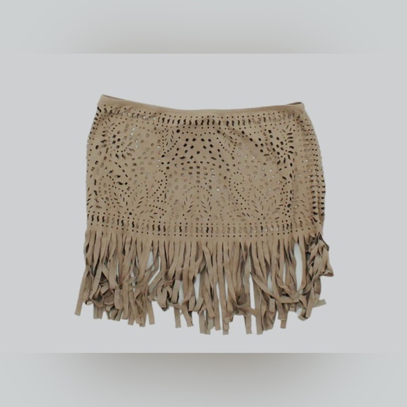 🛑🛑🛑CHIC BEACH COVERUP - Picture 2 of 8